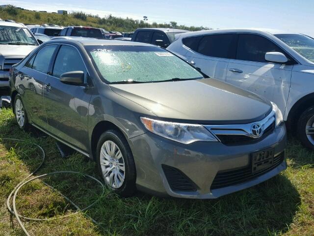 4T4BF1FK4ER358841 - 2014 TOYOTA CAMRY L GRAY photo 1