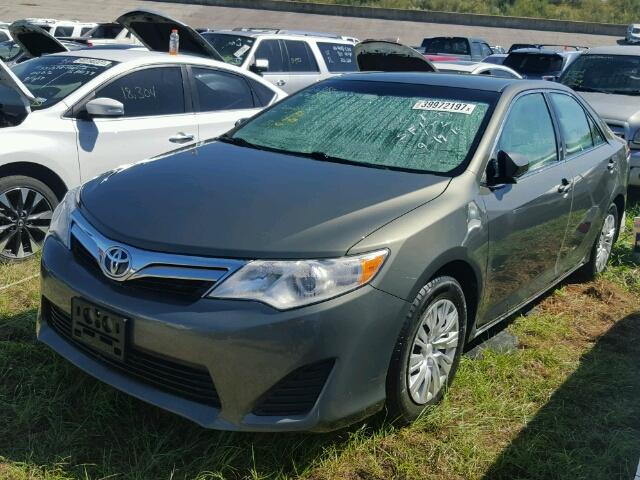 4T4BF1FK4ER358841 - 2014 TOYOTA CAMRY L GRAY photo 2