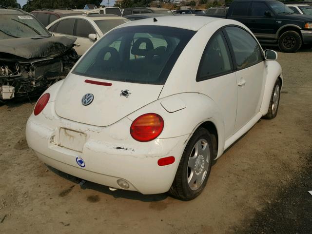 3VWCK21C41M435997 - 2001 VOLKSWAGEN NEW BEETLE 白色 照片 4