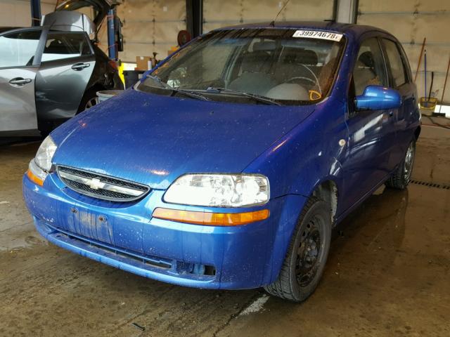 KL1TD62635B446782 - 2005 CHEVROLET AVEO BASE Niebieski zdjęcie 2