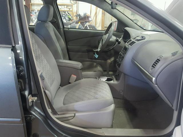 1G1ZT54855F236328 - 2005 CHEVROLET MALIBU LS GRAY photo 5