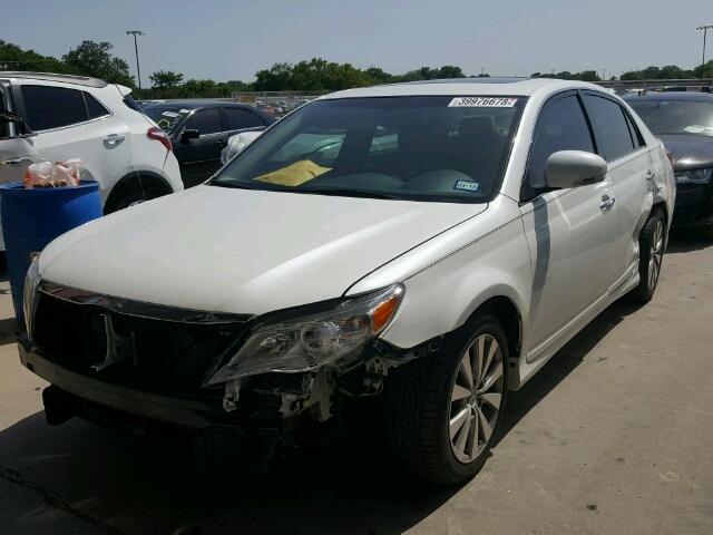 4T1BK3DB9BU428284 - 2011 TOYOTA AVALON BAS WHITE photo 2