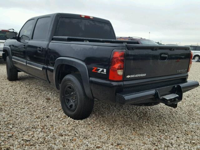 2GCEK13T051161262 - 2005 CHEVROLET SILVERADO BLACK photo 3