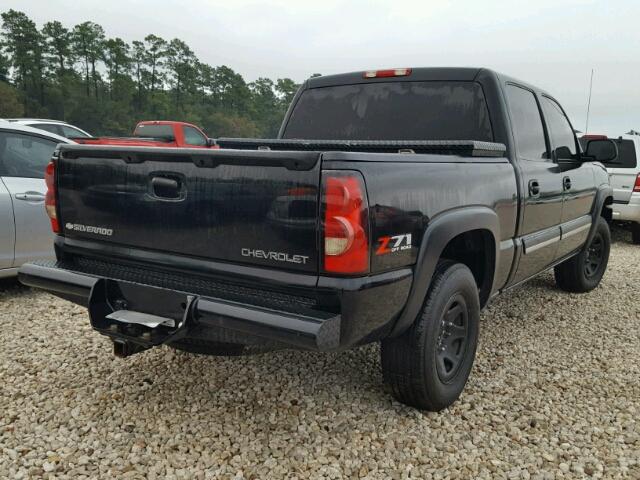 2GCEK13T051161262 - 2005 CHEVROLET SILVERADO BLACK photo 4