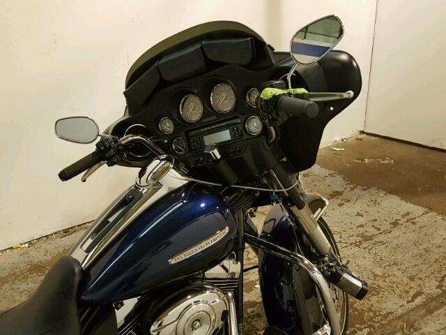 1HD1KEM11CB639638 - 2012 HARLEY-DAVIDSON FLHTK ELEC ლურჯი ფოტო 5