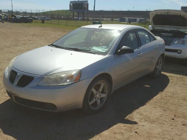 1G2ZG57N184171348 - 2008 PONTIAC G6 BASE SILVER photo 2