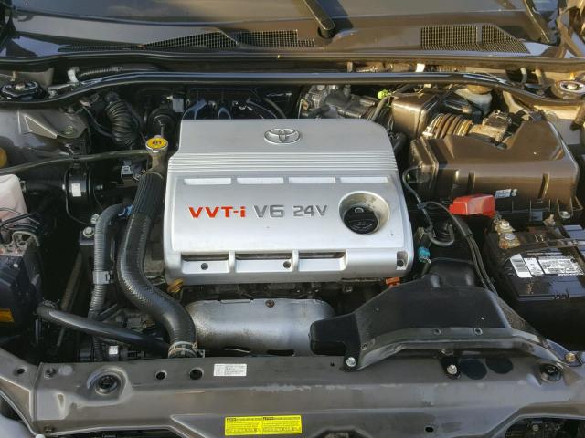 4T1BF30K35U607547 - 2005 TOYOTA CAMRY LE ნაცრისფერი ფოტო 5