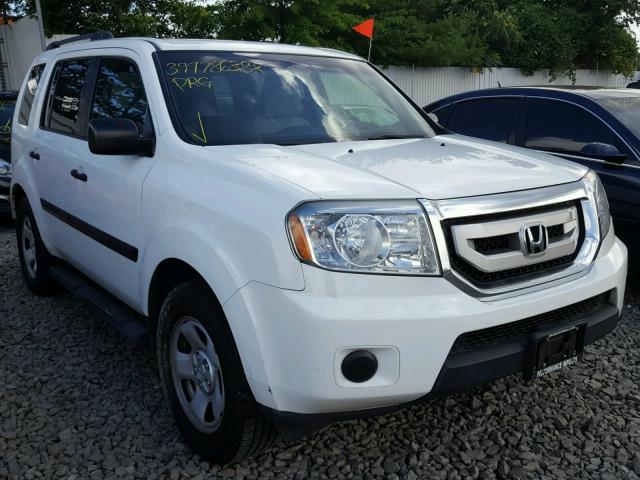 5FNYF4H20BB001359 - 2011 HONDA PILOT LX WHITE photo 1