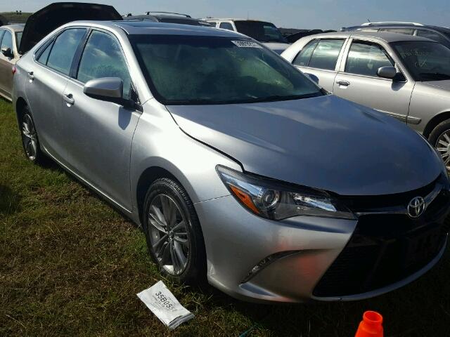 4T1BF1FKXHU443200 - 2017 TOYOTA CAMRY LE SILVER photo 1