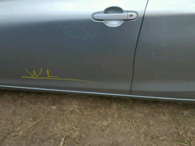 4T1BF1FKXHU443200 - 2017 TOYOTA CAMRY LE ვერცხლისფერი ფოტო 9