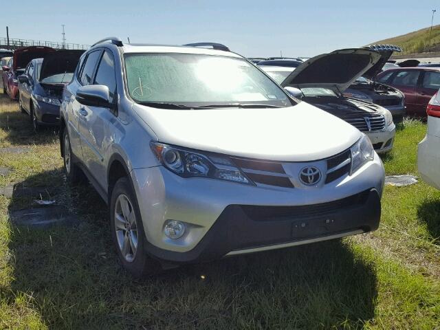 2T3WFREVXFW231445 - 2015 TOYOTA RAV4 XLE SILVER photo 1