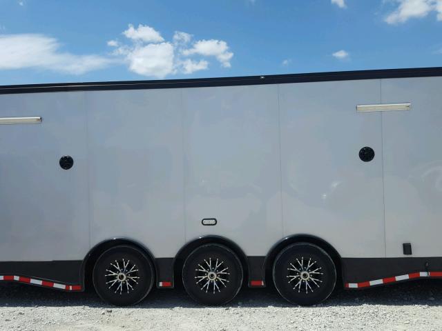 5NHUELH33HY074803 - 2017 CARGO TRAILER SILVER photo 8