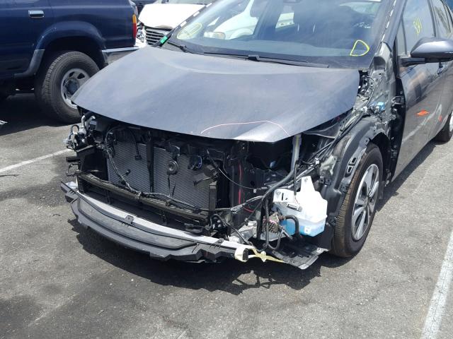 JTDKARFP7H3052153 - 2017 TOYOTA PRIUS PRIM 灰色 照片 9