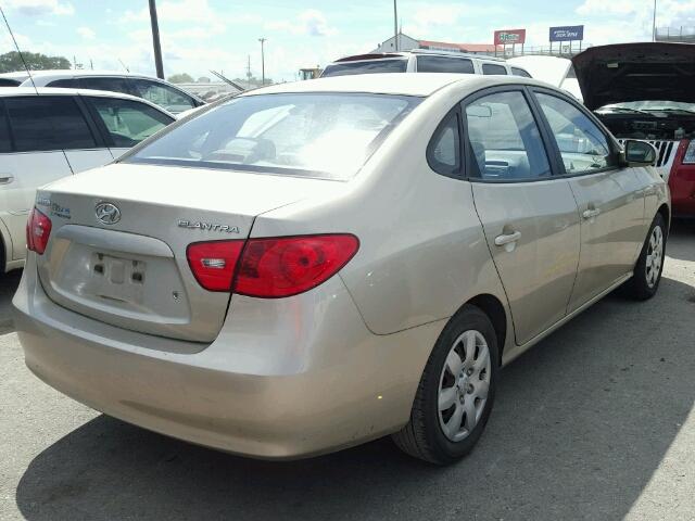 KMHDU46D67U104093 - 2007 HYUNDAI ELANTRA GL GOLD photo 4