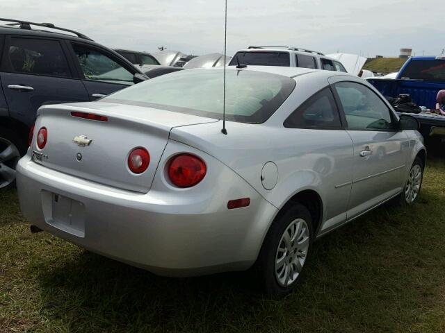 1G1AS18H697185716 - 2009 CHEVROLET COBALT SILVER photo 4