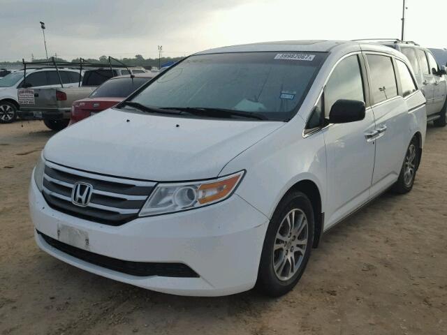 5FNRL5H69CB059834 - 2012 HONDA ODYSSEY WHITE photo 2