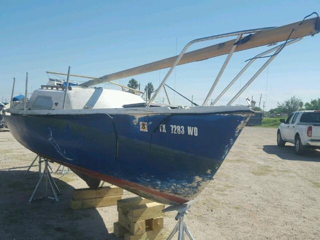 SH04071 - 1971 CHALET BOAT BLUE photo 1