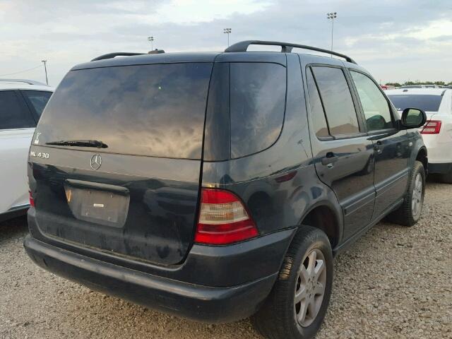 4JGAB72E7YA159776 - 2000 MERCEDES-BENZ ML 430 蓝色 照片 4