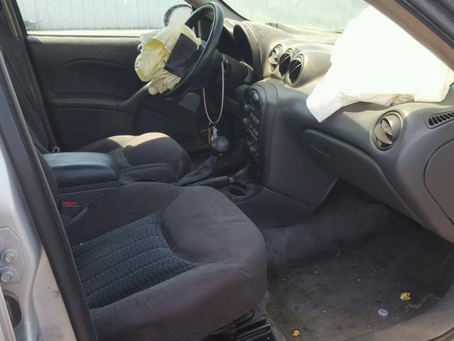 1G2NF52E94C204394 - 2004 PONTIAC GRAND AM S 银色 照片 5