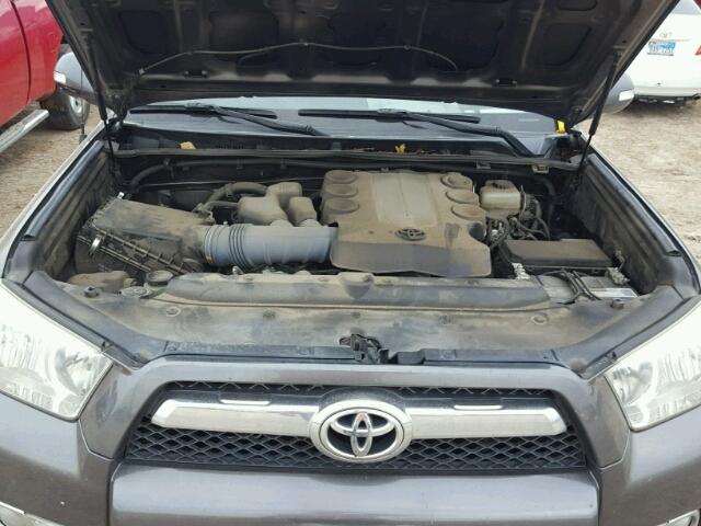 JTEZU5JR0D5046857 - 2013 TOYOTA 4RUNNER GRAY photo 7