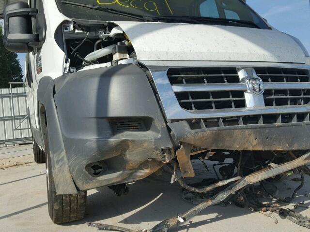 3C6TRVCG0JE114802 - 2018 RAM PROMASTER 白色 照片 9