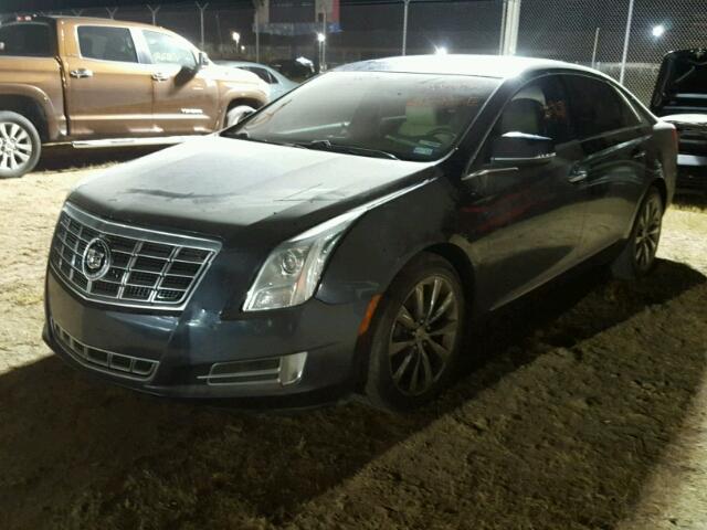 2G61P5S3XD9207885 - 2013 CADILLAC XTS LUXURY BLUE photo 2