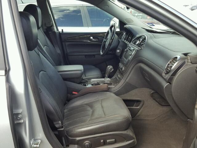 5GAKVCKD9DJ234439 - 2013 BUICK ENCLAVE SILVER photo 5