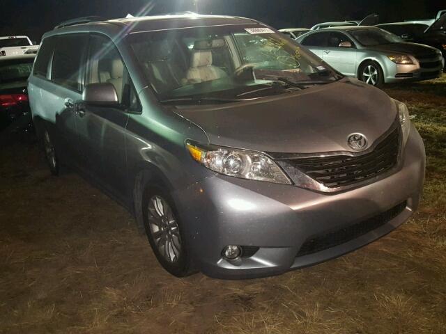 5TDYK3DC2DS290778 - 2013 TOYOTA SIENNA XLE SILVER photo 1