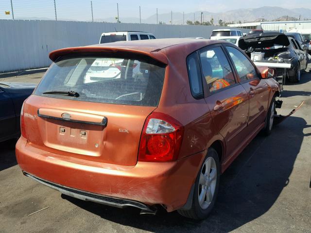 KNAFE242995023437 - 2009 KIA SPECTRA SX ORANGE photo 4