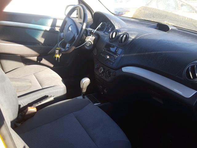 KL1TD5DE8AB077121 - 2010 CHEVROLET AVEO LS YELLOW photo 5