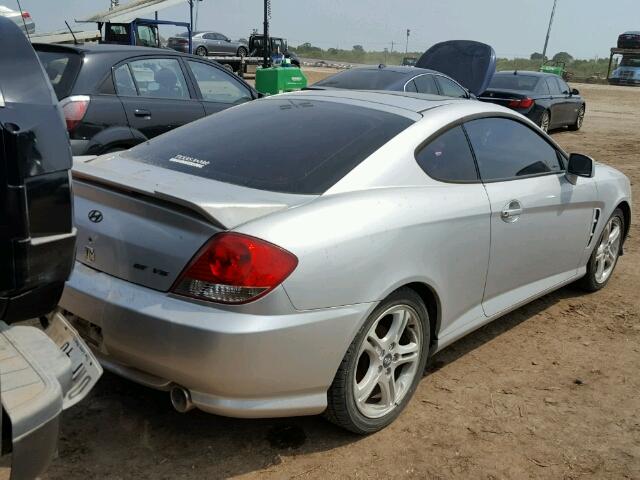 KMHHN65F35U154976 - 2005 HYUNDAI TIBURON SILVER photo 4