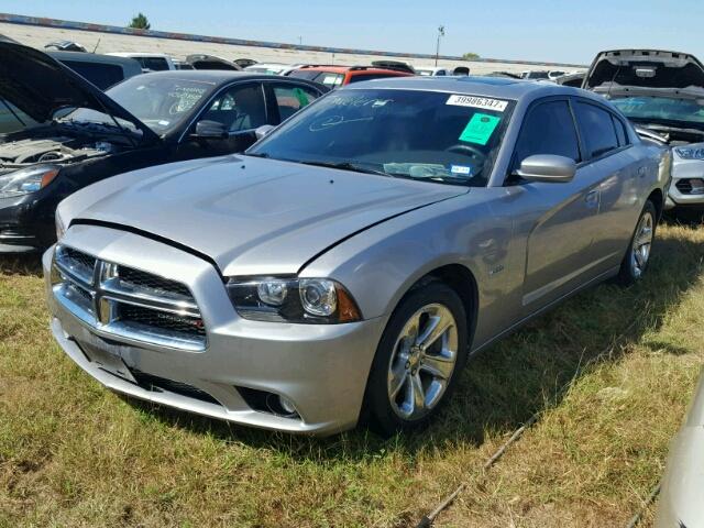 2C3CDXCT8DH613618 - 2013 DODGE CHARGER SILVER photo 2
