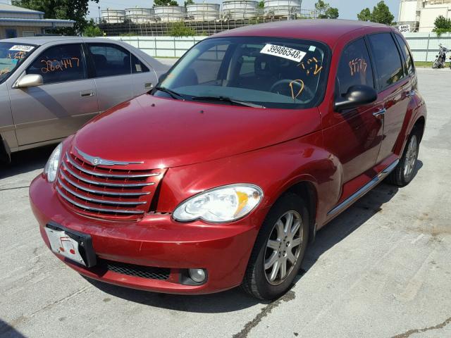 3A4GY5F97AT218526 - 2010 CHRYSLER PT CRUISER RED photo 2