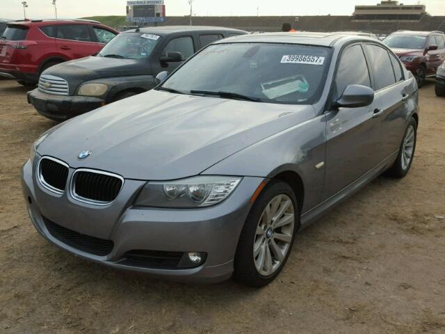 WBAPH5G59BNM78927 - 2011 BMW 328 GRAY photo 2