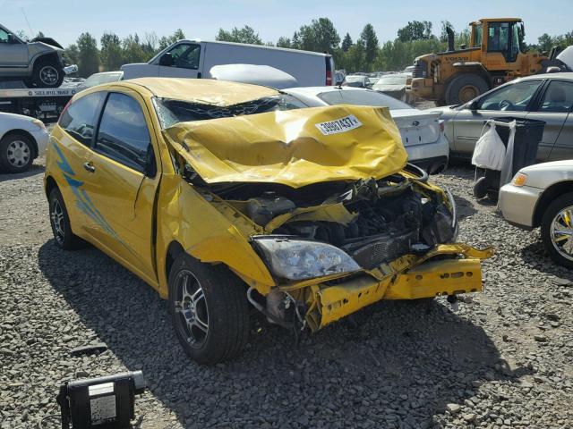 1FAFP31NX6W148220 - 2006 FORD FOCUS YELLOW photo 1