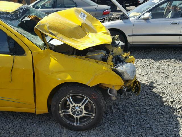 1FAFP31NX6W148220 - 2006 FORD FOCUS YELLOW photo 9