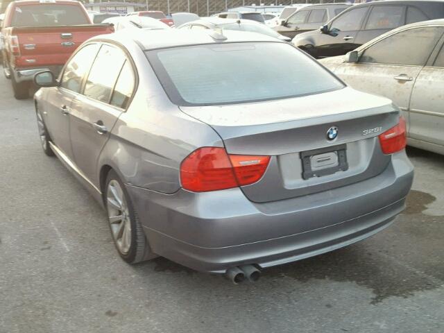 WBAPH7G53BNN06426 - 2011 BMW 328 I GRAY photo 3