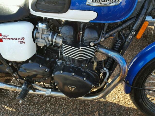 SMT910K14FT673795 - 2015 TRIUMPH MOTORCYCLE BONNEVILLE TWO TONE photo 7