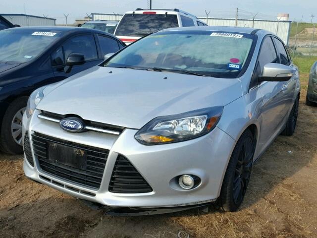 1FADP3J22EL108727 - 2014 FORD FOCUS SILVER photo 2