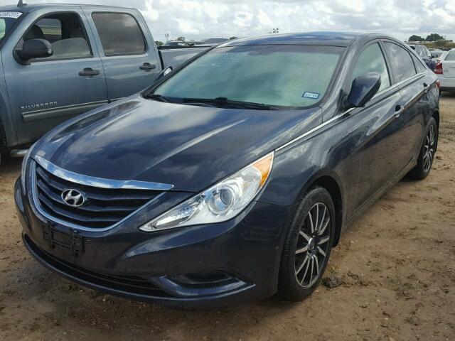 5NPEB4AC7DH790521 - 2013 HYUNDAI SONATA BLUE photo 2