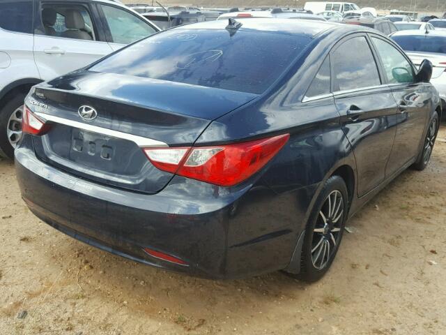 5NPEB4AC7DH790521 - 2013 HYUNDAI SONATA BLUE photo 4