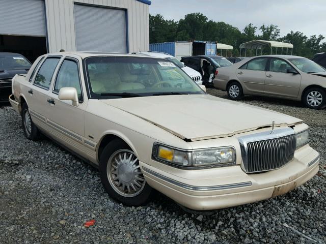 1LNLM83W1VY695108 - 1997 LINCOLN TOWN CAR C CREAM photo 1