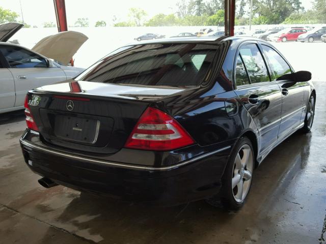 WDBRF52H06A859239 - 2006 MERCEDES-BENZ C GENERATI BLACK photo 4