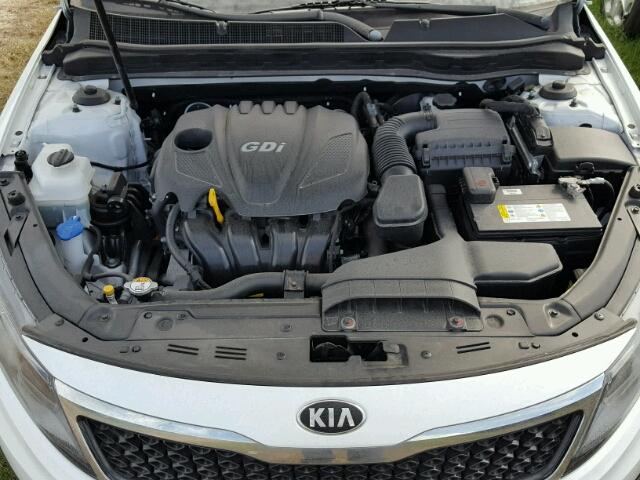 5XXGM4A7XDG198211 - 2013 KIA OPTIMA LX WHITE photo 7