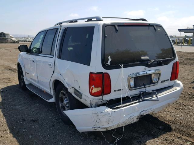 5LMEU27A11LJ04624 - 2001 LINCOLN NAVIGATOR WHITE photo 3