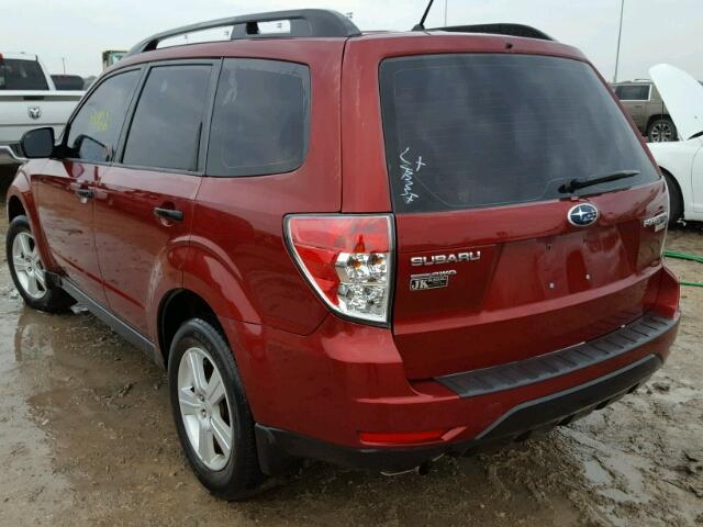 JF2SHABC2CH467121 - 2012 SUBARU FORESTER RED photo 3