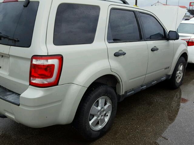 1FMCU03Z68KB27553 - 2008 FORD ESCAPE TAN photo 4