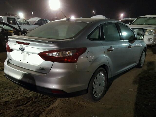 1FADP3F24DL194601 - 2013 FORD FOCUS SILVER photo 4