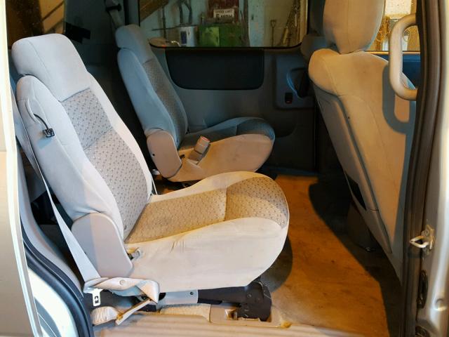 1GNDV23W98D211899 - 2008 CHEVROLET UPLANDER L 银色 照片 6