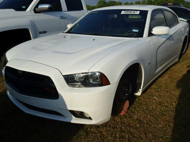 2C3CDXCT6DH672294 - 2013 DODGE CHARGER R/ WHITE photo 2